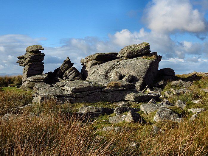 Leeden Tor